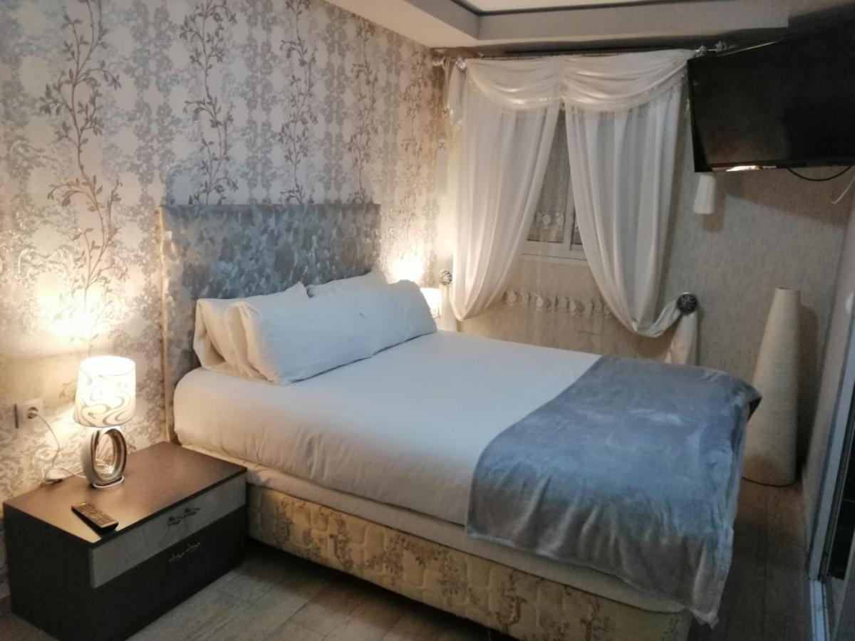 La Casita Hotel Торемолинос Екстериор снимка